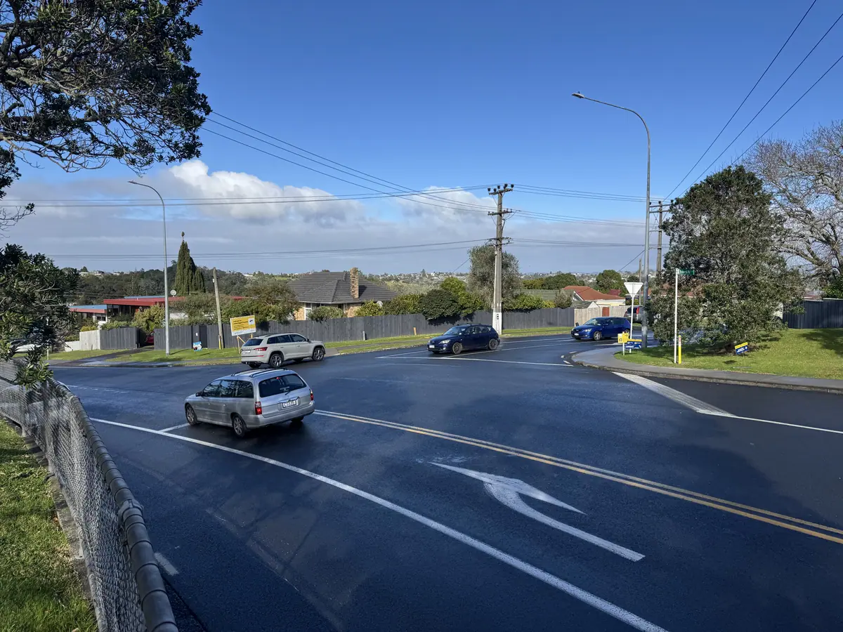 Glenfield Road-Roberts Road Signalised Intersection, Glenfield, Auckland, before